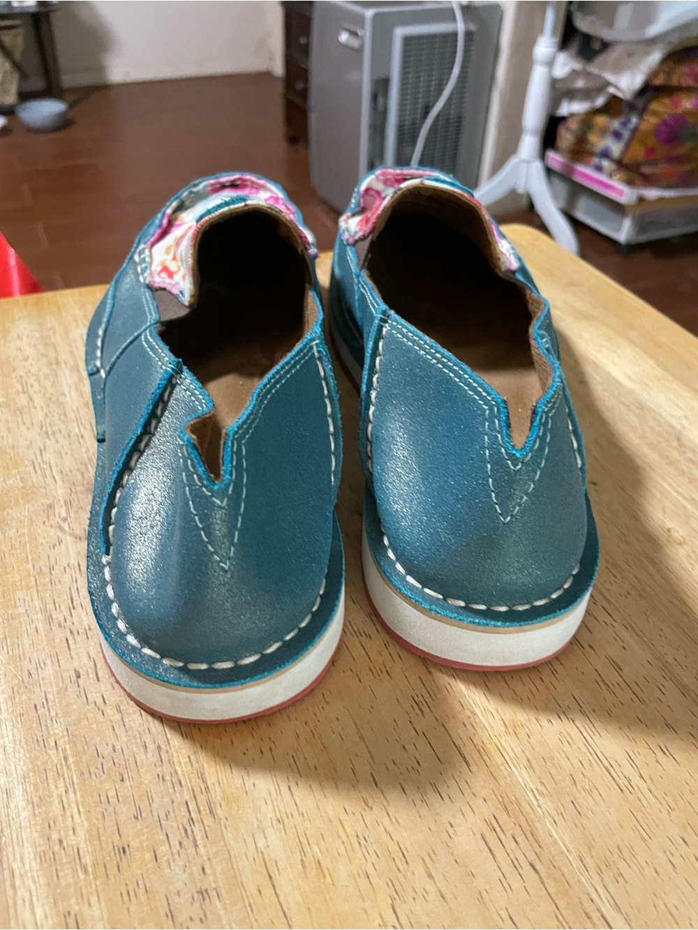 Ariat Cruiser slip on shoe flat loafer pool blue floral pink yellow canvas 8 MED - Picture 7 of 16